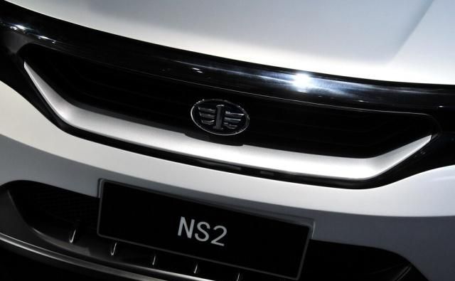 夏利NS2最新動(dòng)態(tài)揭秘，小巷中的隱藏瑰寶