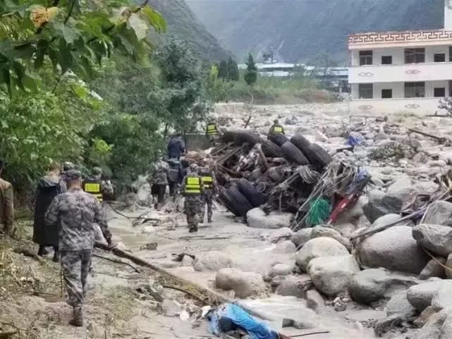 ??紅蟲災(zāi)害來襲，守護(hù)家園，行動(dòng)刻不容緩！