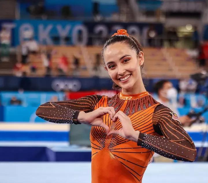 最新法拉女神與大自然美景的邂逅，內(nèi)心平和的追尋