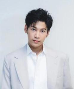 泰國(guó)男演員，銀幕與人生的勵(lì)志之旅