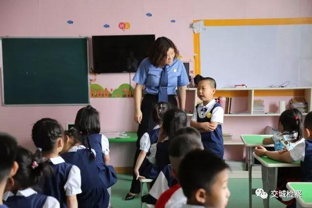 最新東方時事解讀，自然美景背后的探索之旅