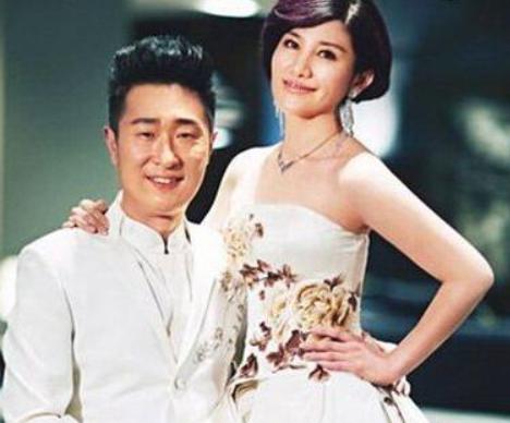 眼睛迷人的男明星魅力無(wú)法抗拒！??