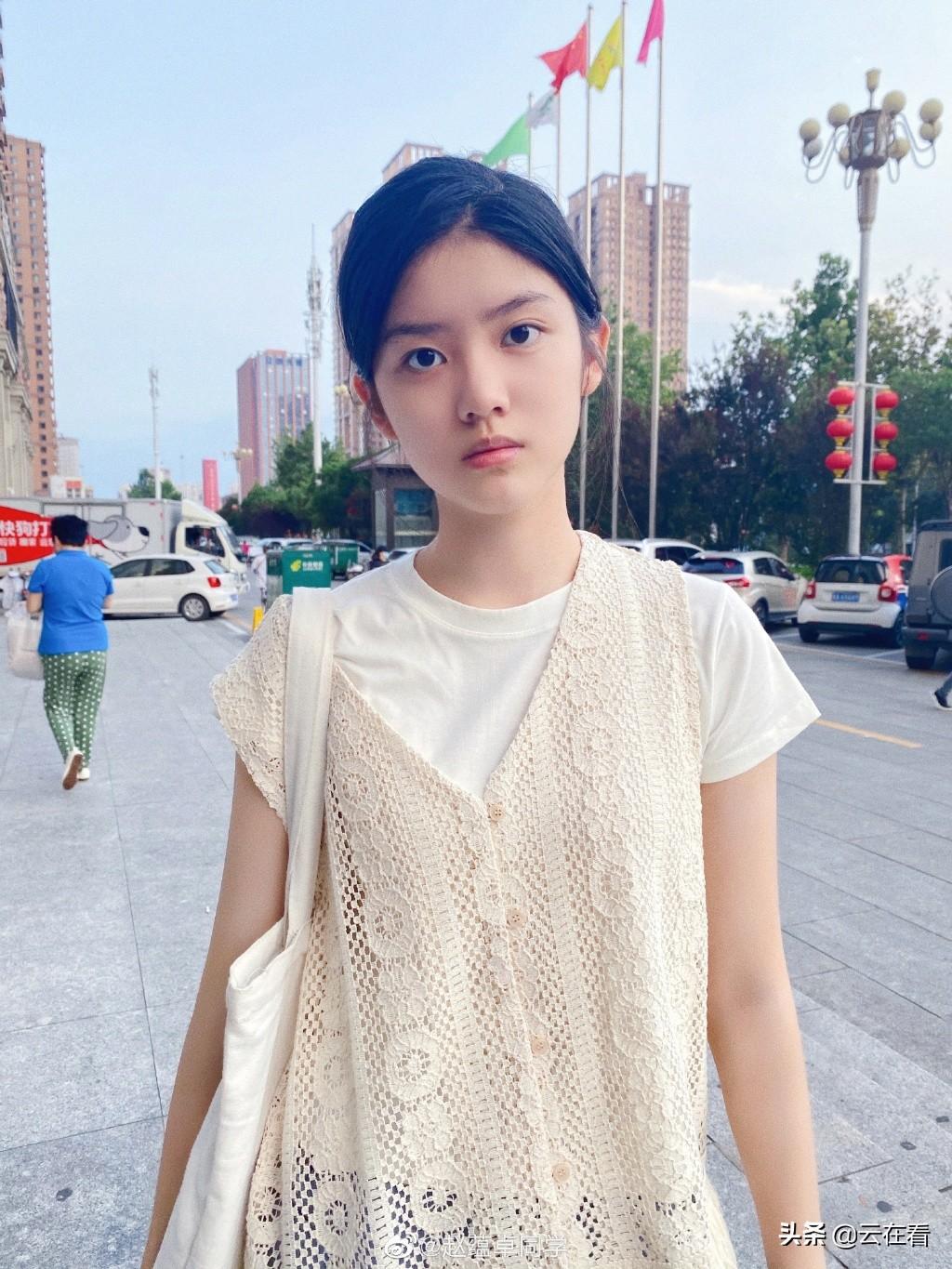 趙蘊(yùn)卓近照，日常小確幸與友情的溫馨時(shí)光