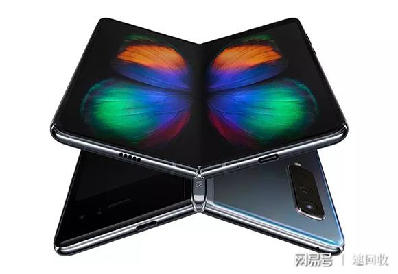 折疊手機全面指南，上市時間及最新動態(tài)揭秘