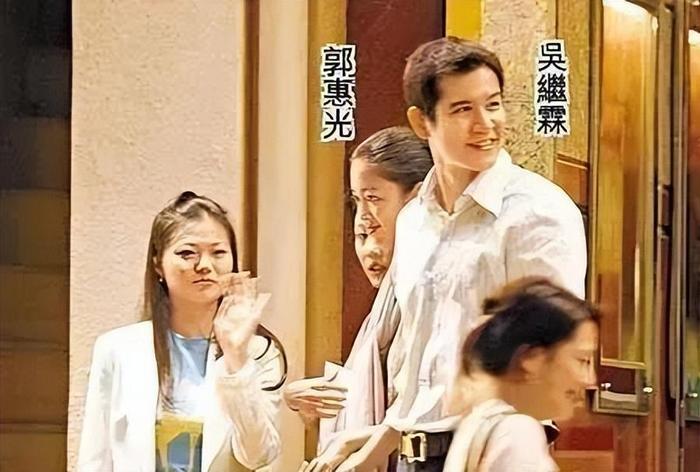 豪門寵愛，甜蜜婚姻的成長(zhǎng)勵(lì)志之旅