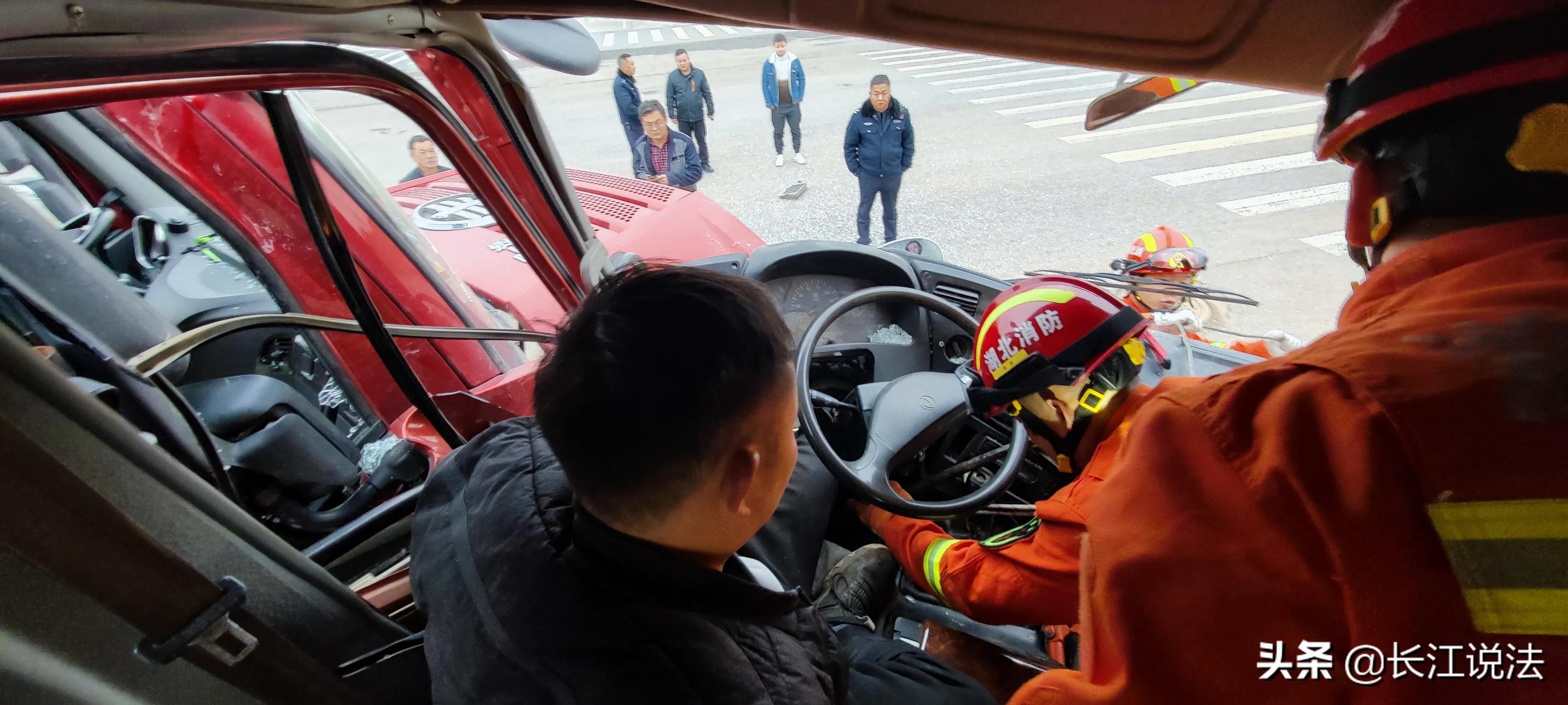 震撼！蘄春再現(xiàn)車禍悲劇，警鐘長(zhǎng)鳴——2025最新車禍新聞