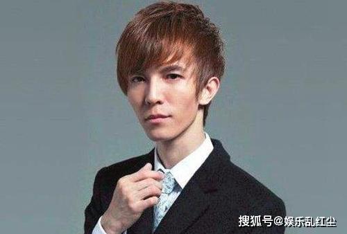 郭敬明最新作品，時代之光下的青春印記