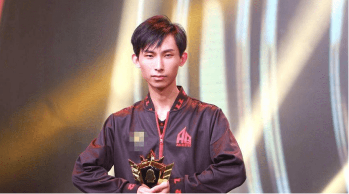 夢(mèng)淚最新視頻，變化中的學(xué)習(xí)之旅，自信與成就感的起點(diǎn)