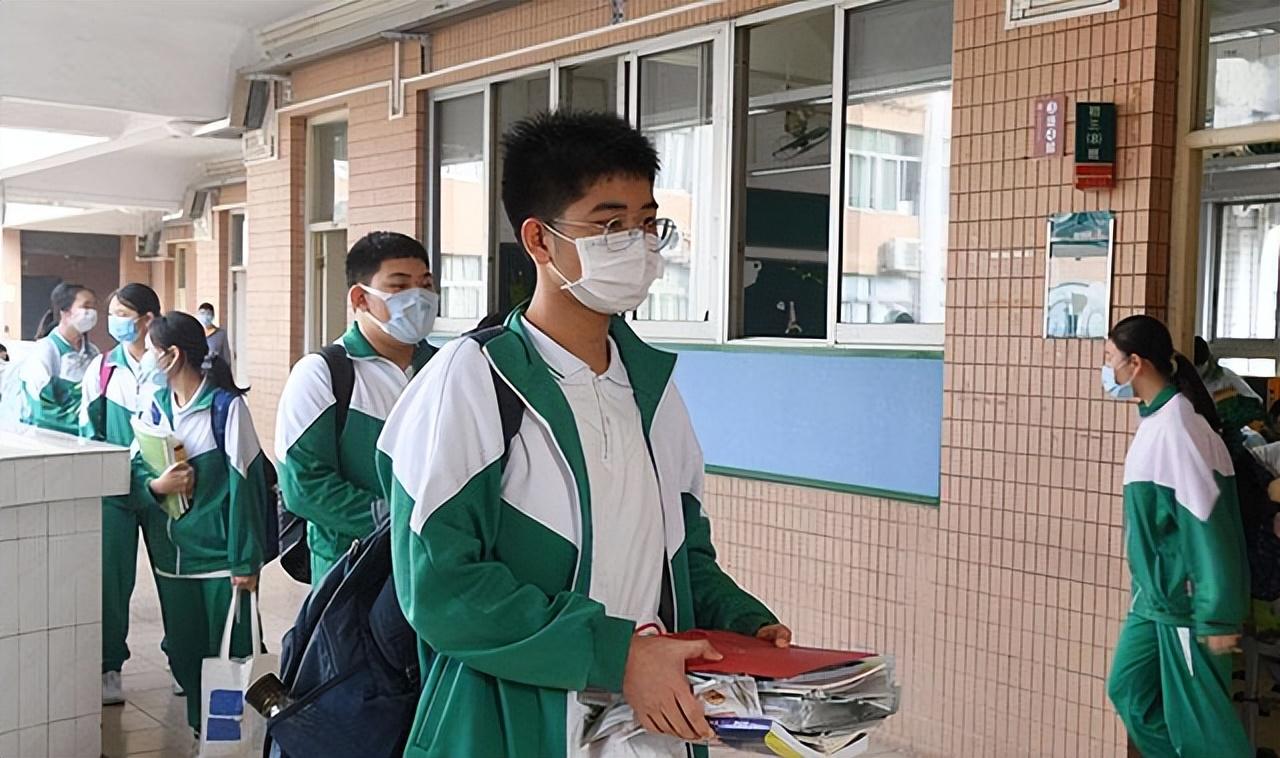 最新暴雨通知，科技智能守護安全，生活無憂預警通知