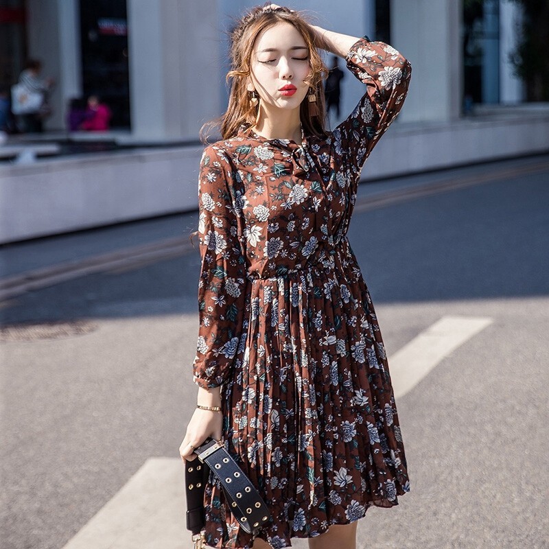 最新碎花裙時(shí)尚風(fēng)潮，讓你成為春日焦點(diǎn)！