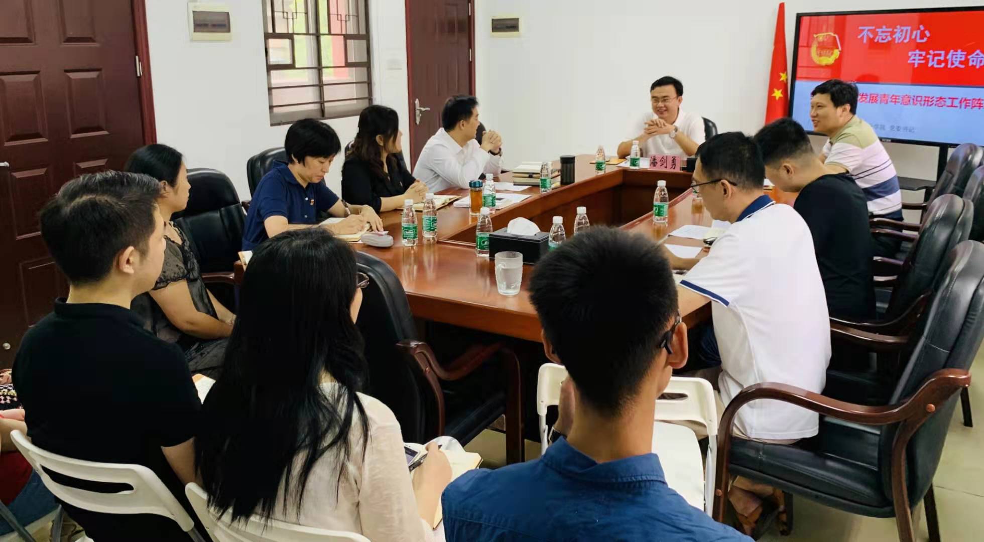 自然美景之旅，黨團(tuán)課最新與內(nèi)心的平和寧靜探尋